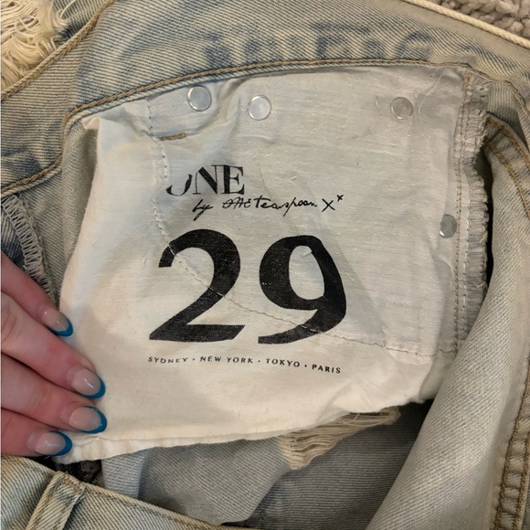 ONE Teaspoon ripped jeans - Picture 7 of 9